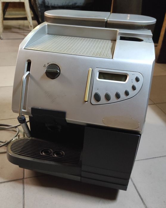 Кофемашина Saeco Magic