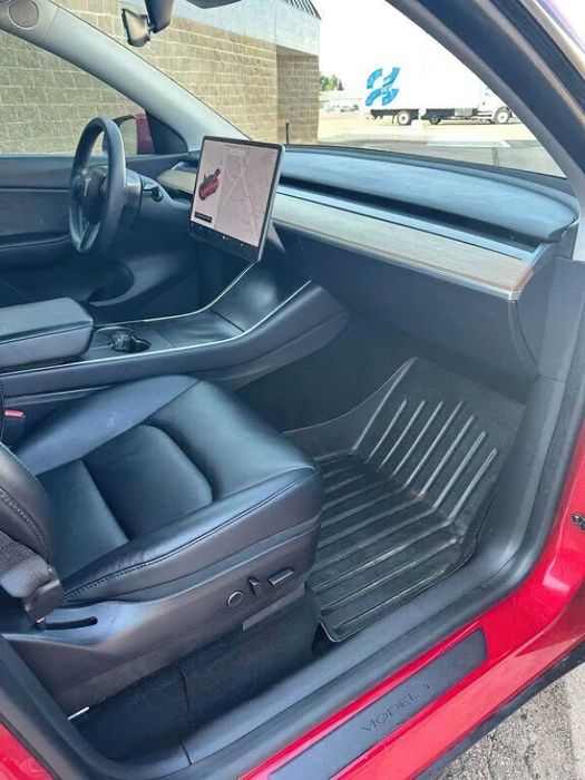 Tesla Model Y Long Range      2021
