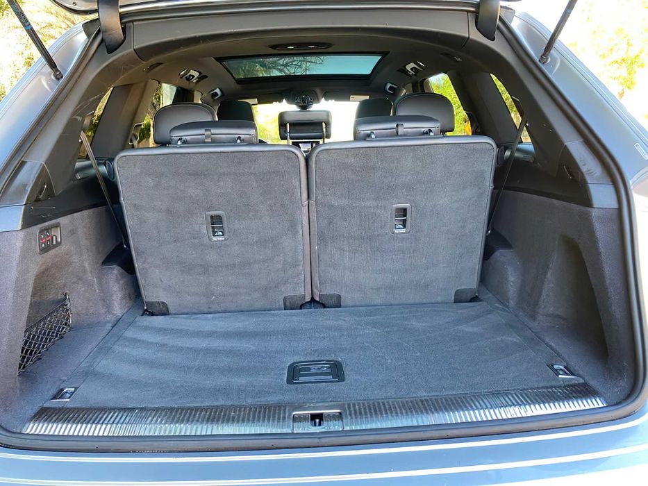 Audi Q7      2019