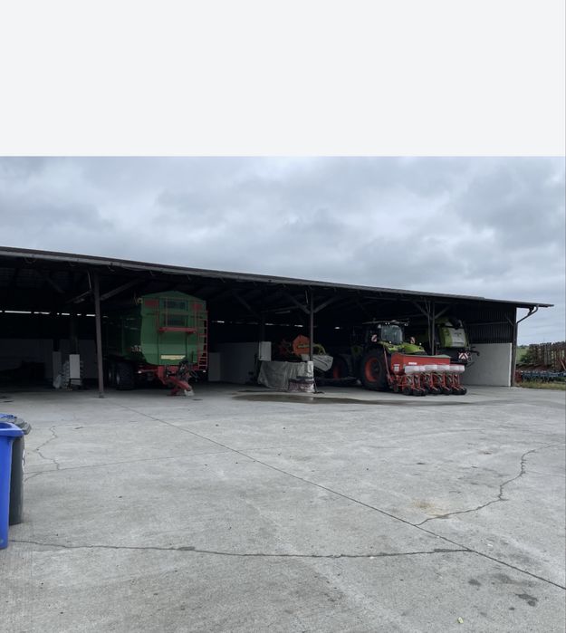 Sprzedam plac mieszkaniowo uslugowy 0,55 ar . Wiaty , waga