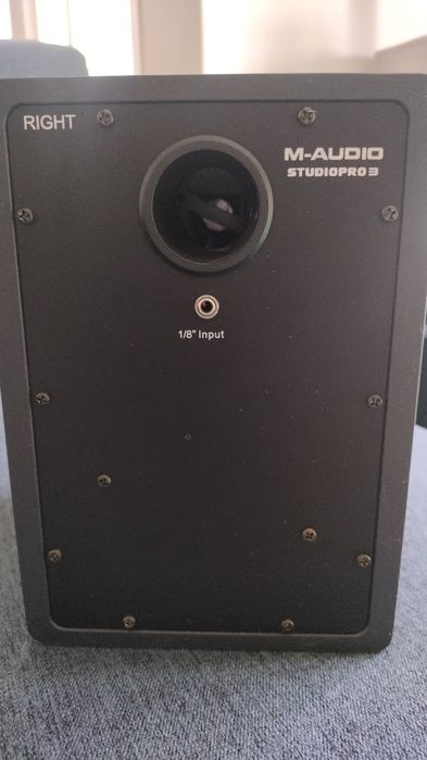 Colunas M-Audio Studio pro 3