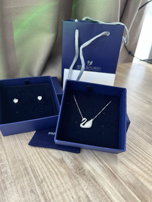 Підвіска Swarovski Iconic Swan