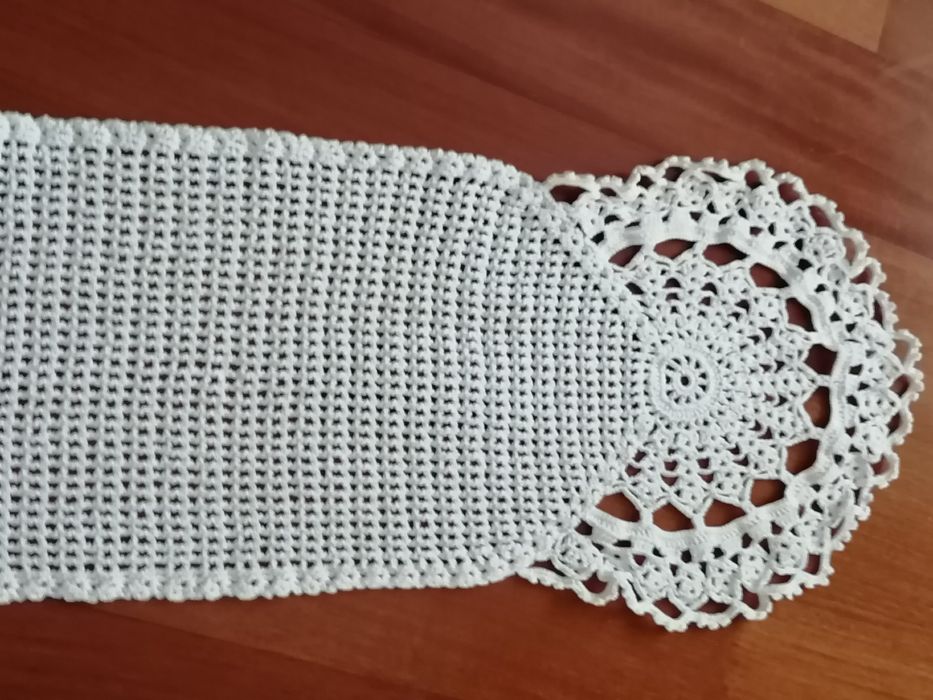 Centro de mesa em croché Tam. 120 x25