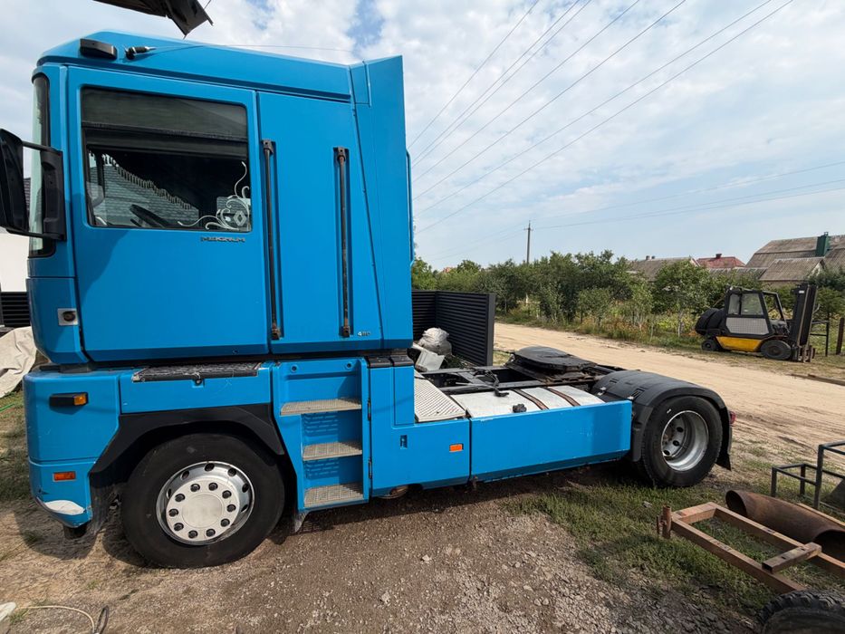 Продам тягач магнум євро 3 автомат