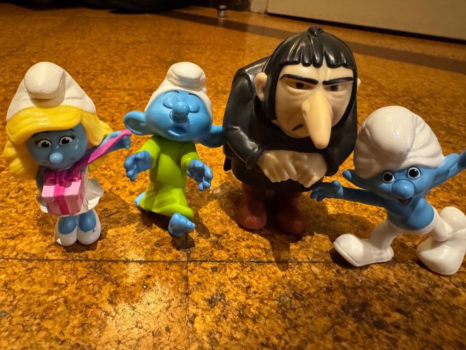 Oportunidade 4 figuras Smurfs