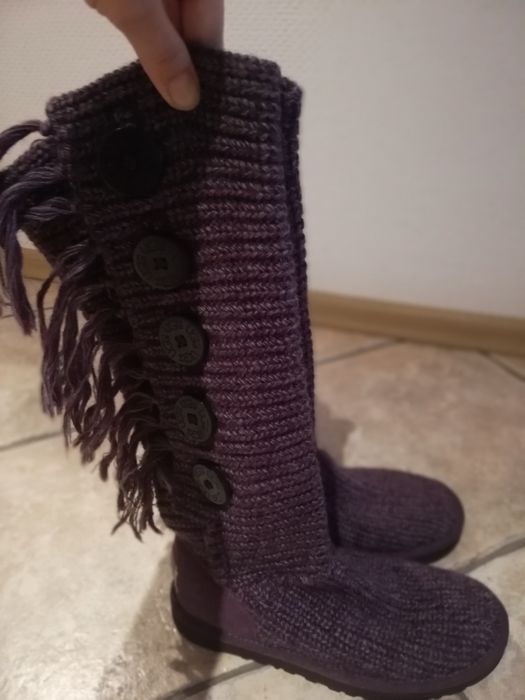 Buty.  .       UGG