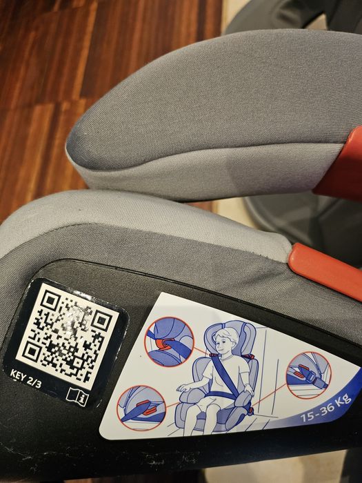 Fotelik samochodowy dziecięcy