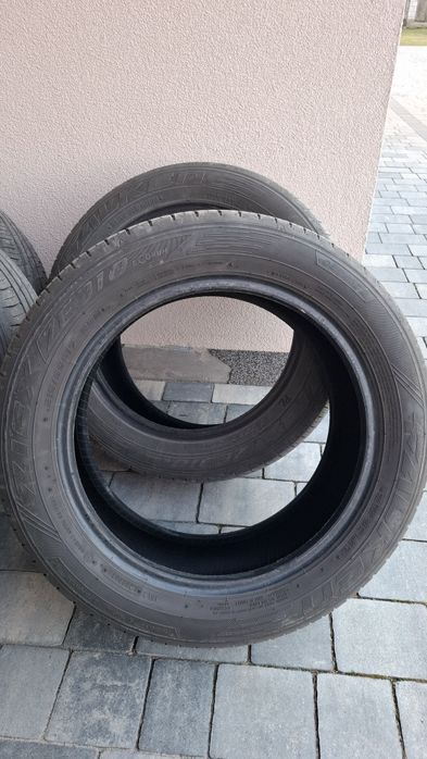 Opony letnie 215/55 R17 Falken