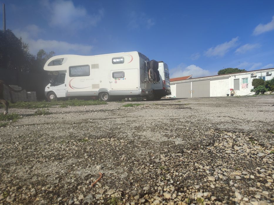 Lugar para barcos ou autocaravana