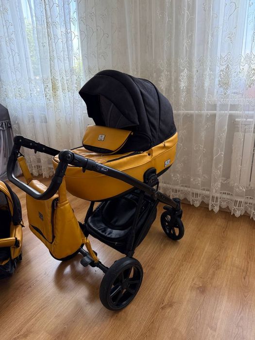 Продам BABY PRAM exclusive 2в1

BABY PRAM exclusive