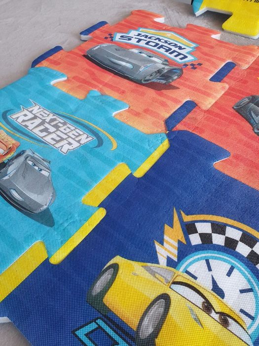 Mata Piankowa zygzak McQueen 8szt. Puzzle Piankowe