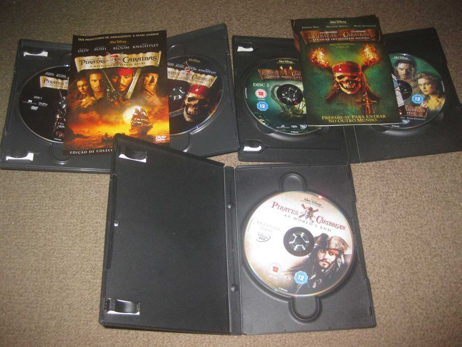 3 DVDs da Saga "Piratas das Caraíbas" com Johnny Depp