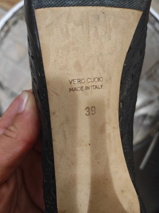 Босоніжки LERRE 39 розмір