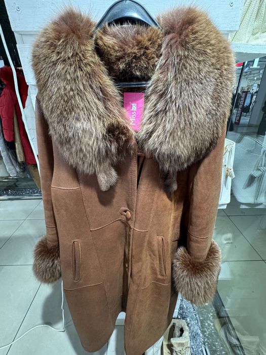 Продаю натуральну дубльонку за 3000грн, дуже тепла 54-56 розмір