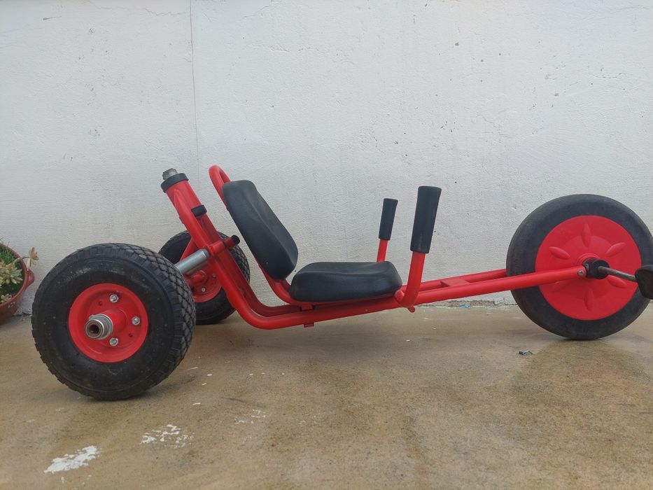 Triciclo criança como novo.