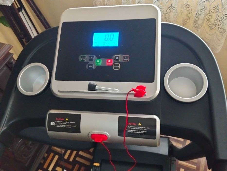 Passadeira de corrida dobrável Mobiclinic Altifalante Bluetooth 12km/h Ecrã LCD App