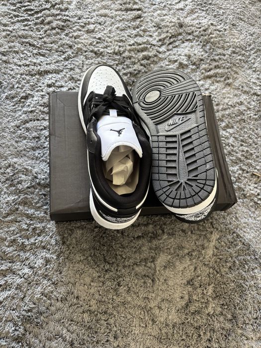 Air Jordan 1 Low