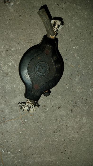 Stary przełącznik włącznik poduszki elektrycznej.