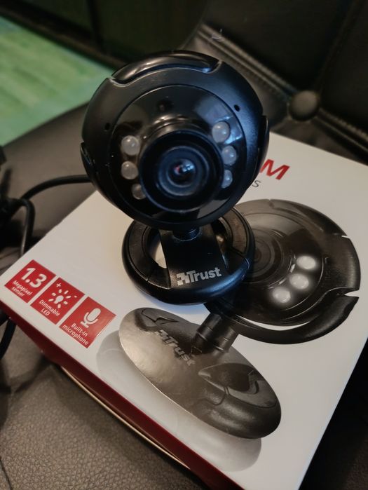 Веб-камера Trust Spotlight Pro HD Black