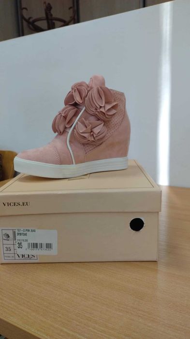 Buty damskie sneakersy