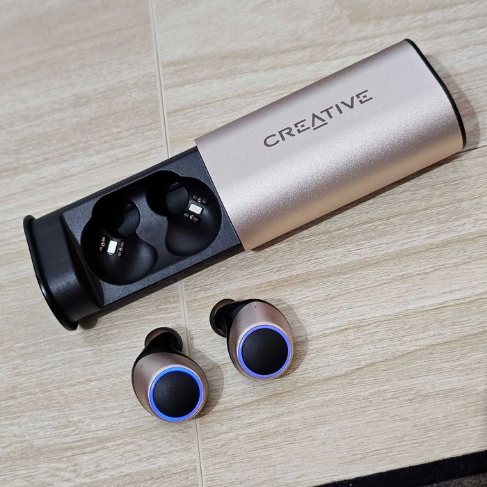 Auriculares TWS Creative Outlier Air Gold