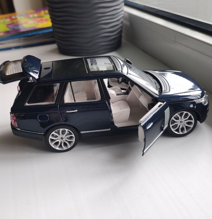 Металевий Джип Range Rover
