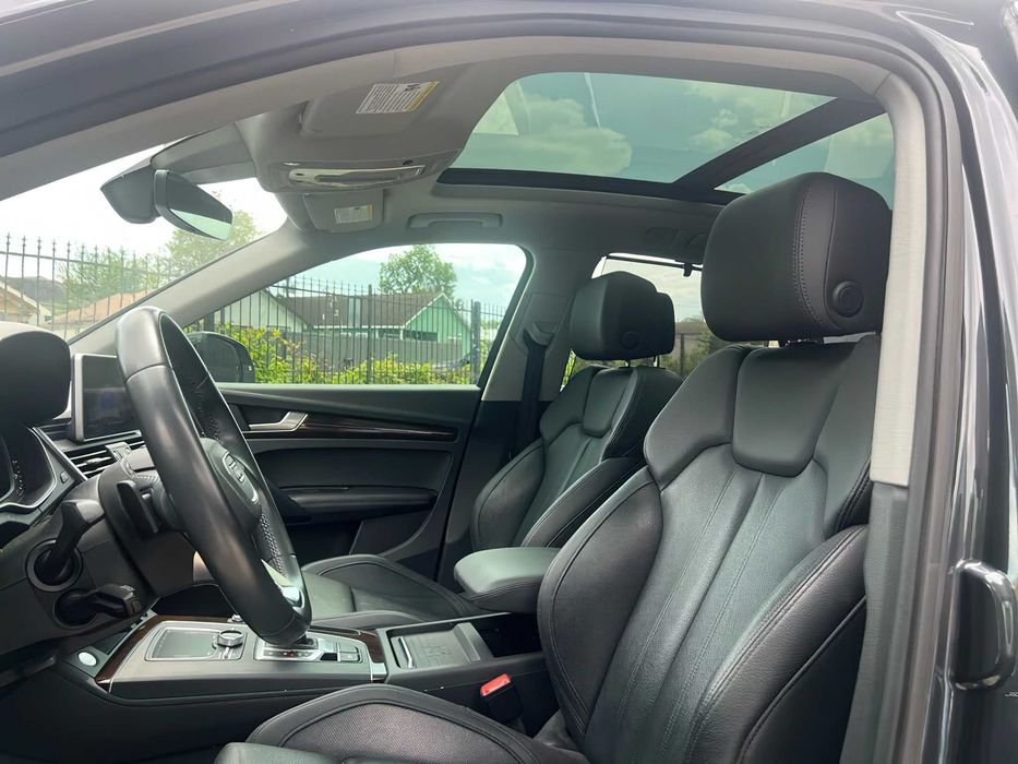 Audi Q5      2020