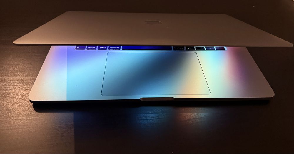 Laptop Apple MacBook Pro 16” / i9 / 16GB RAM / 1TB SSD / model A2141