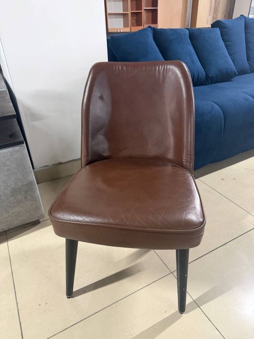 Розпродаж стільців