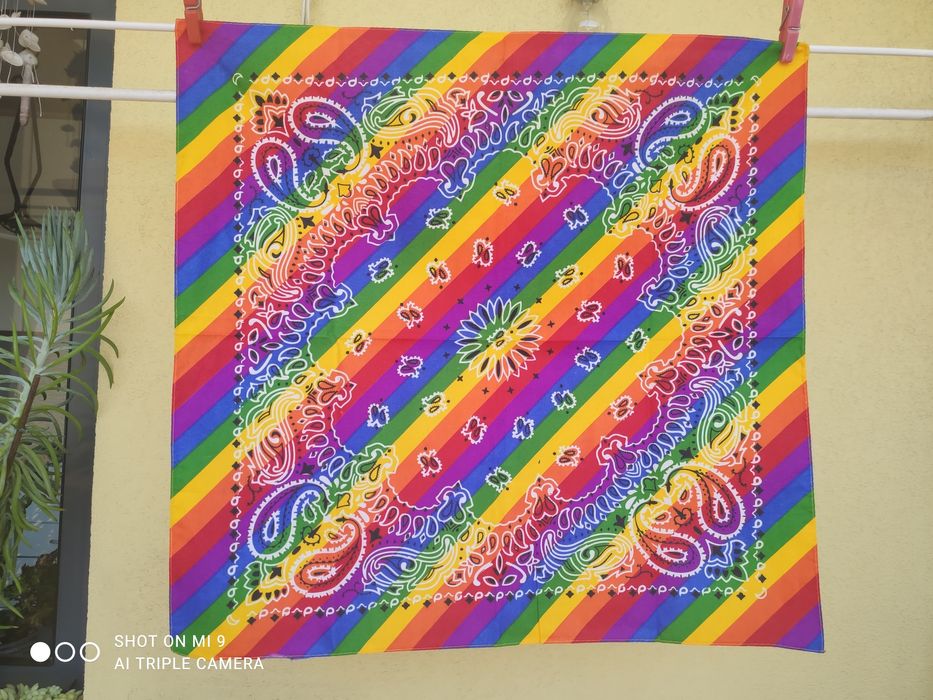 Lenço Bandeira LGBT