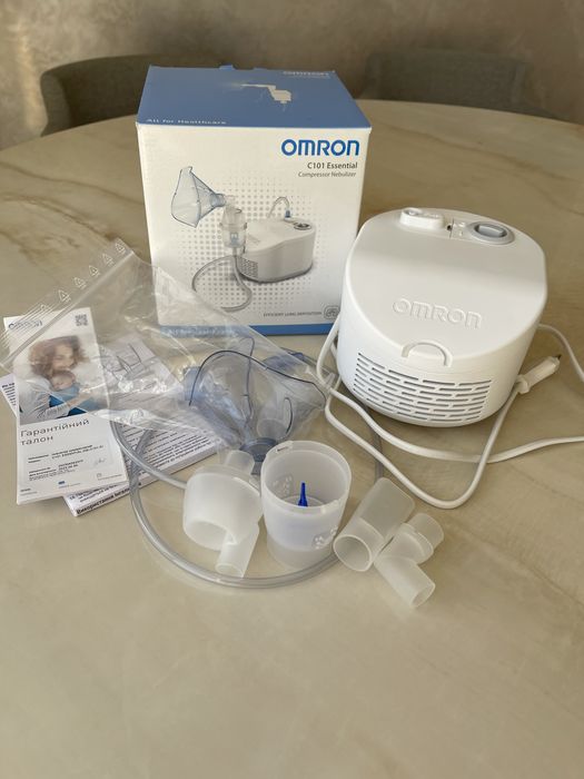 Інгалятор (небулайзер) Omron C101 ESSENTIAL (NE-C101-E) компресорний