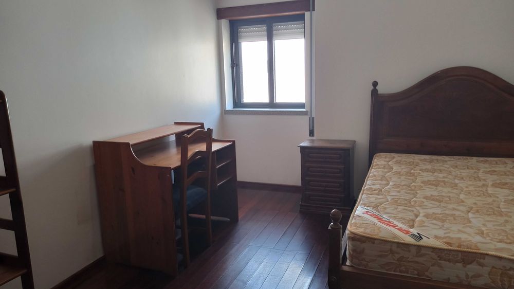 Quartos disponíveis, Guarda