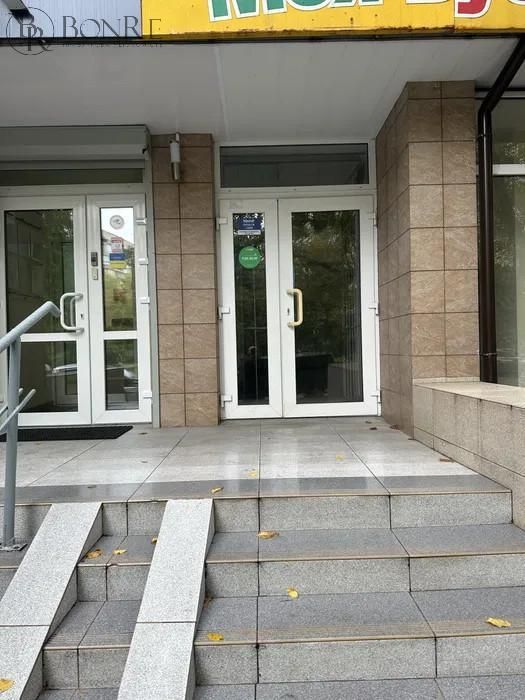 Оренда, Торгове, Фасад, Авіаконструктора Антонова, 170м2.