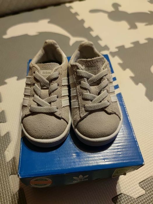 Adidas buty roz 19