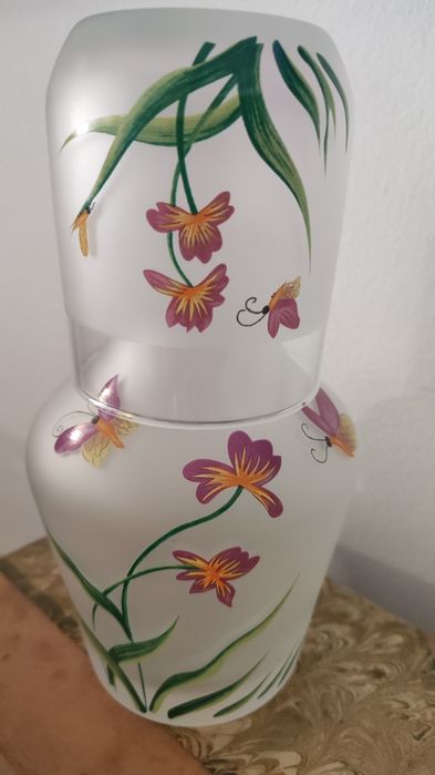 Conjunto de jarro e copo de mesa cabeceira