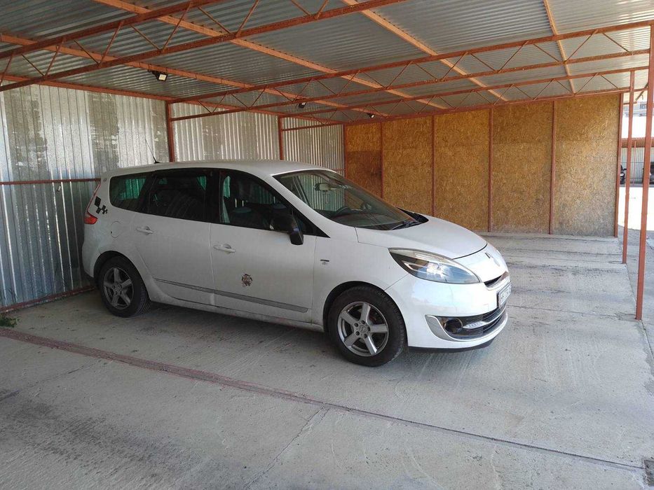 Стоянка крытая на пос.Котовского ул.Бочарова.