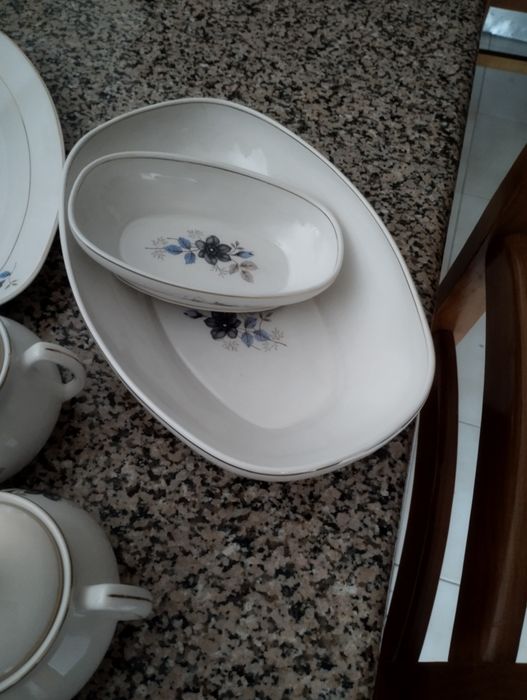 Dinner Service502729044478535683