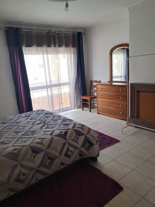 Quarto casal alugar