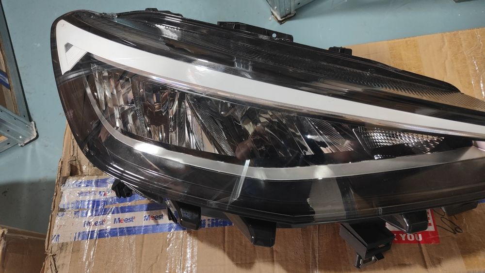 Фара VW ID4 USA led