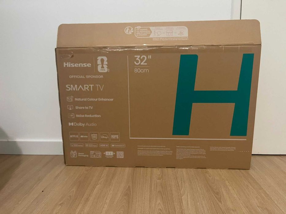 Hisense 32” Smart TV – Like New, With Receipt