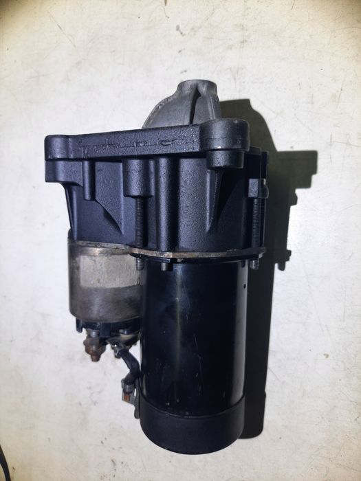 Стартер Renault Kangoo 1.9