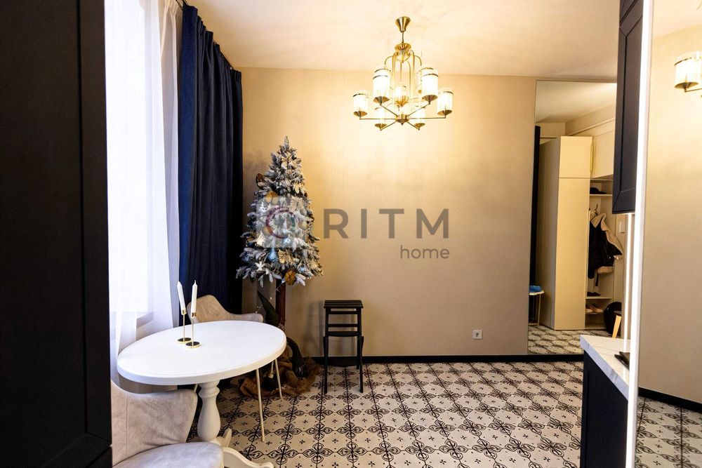 Продаж однокімнатна квартира Шевченківський район.