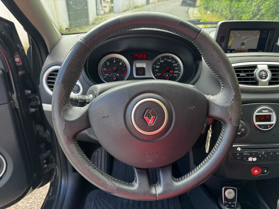 Renault Clio 1.5 DCi Navi 2009 Bom Estado