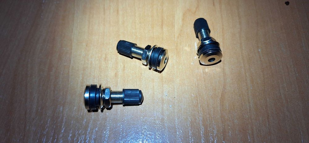 Ниппель для гидроаккумулятора и расширитильного бака.