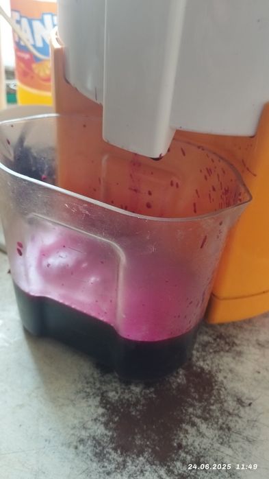 Соковыжималка Нектар.