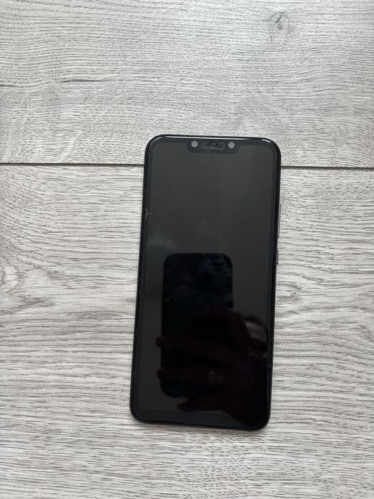 Телефон Huawei psmart 2018 та 2019