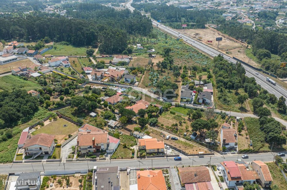 Terreno em Espinho com 805 m2