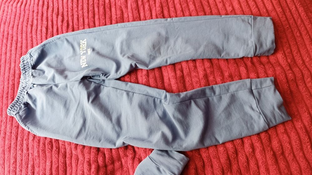 Спортивний костюм р. 122-128