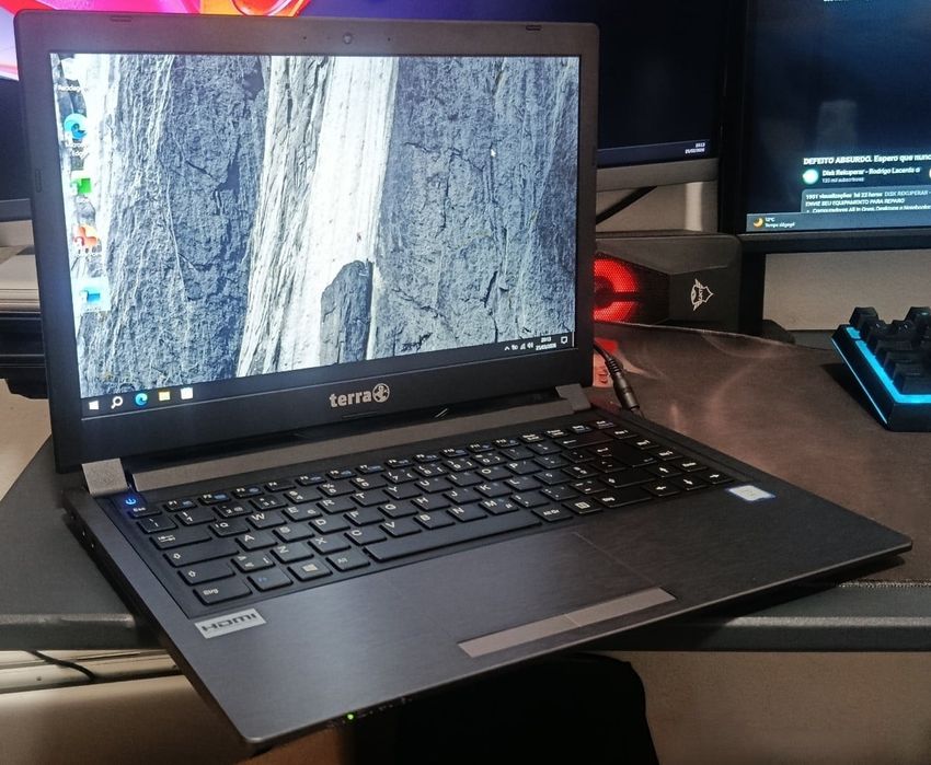 Portáteis Lenovo e TERRA