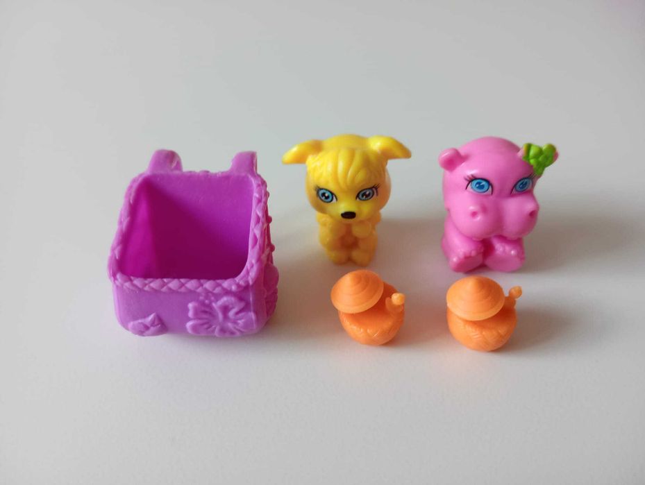 Polly Shopping Center